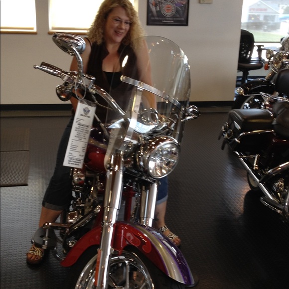 Meet your Posher, Pamela - Picture 1 of 1